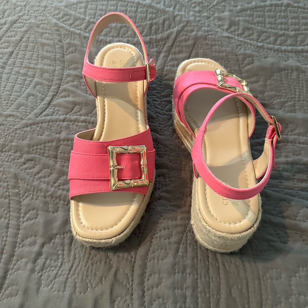 Crown & Ivy wedges with gold buckles. Pink. Size 7.5